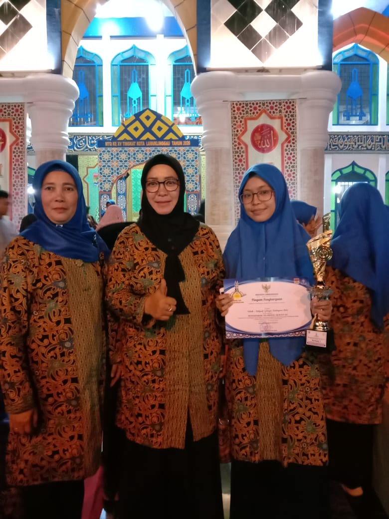Mahasiswi IIQ An Nur Yogyakarta Raih Juara Satu MTQ XV Cabang Kaligrafi di Lubuk Linggau Sumatera Selatan