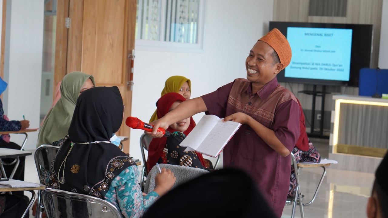 LPPM IIQ AN NUR MENGADAKAN PELATIHAN RISET BAGI PENDIDIK DI PESANTREN GUNUNGKIDUL