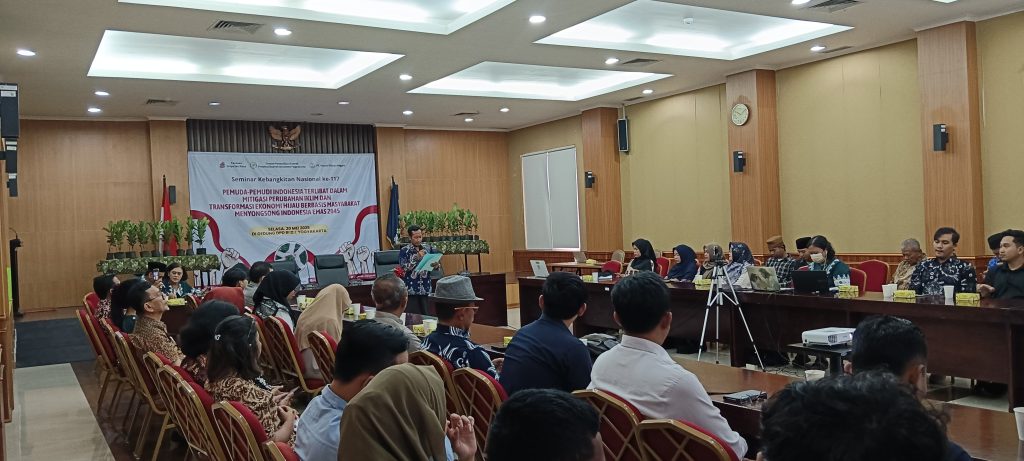 Pakai WhatsApp Image 2025 05 21 at 14.29.35 - Seminar Kebangkitan Nasional ke-117, Rektor IIQ An Nur Yogyakarta Soroti Krisis Iklim dari Sudut Pandang Islam