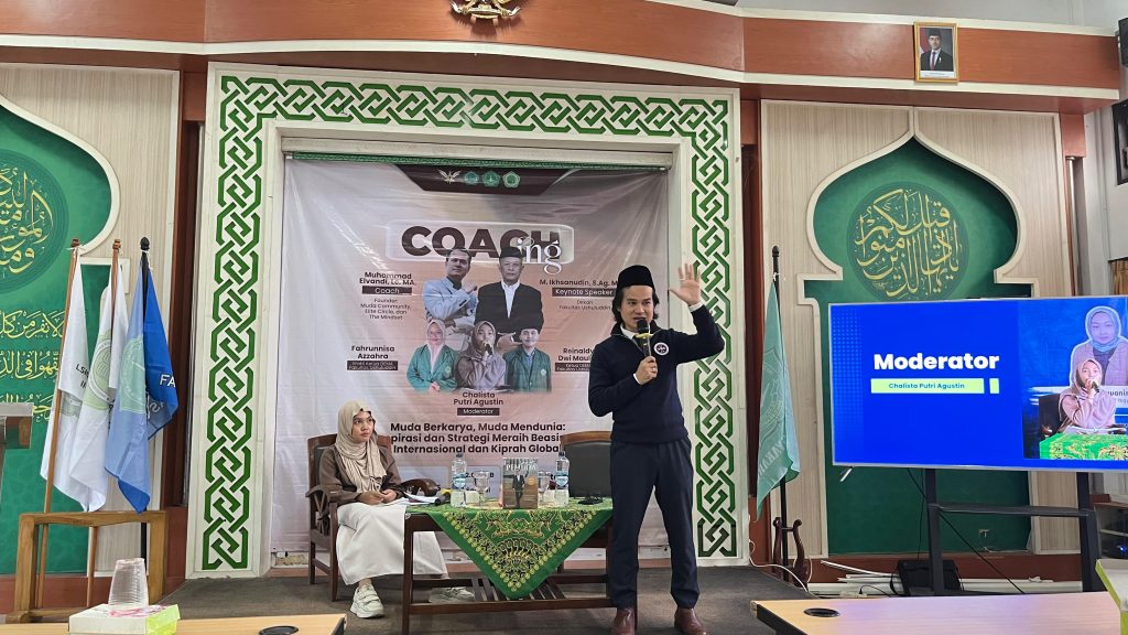 WhatsApp Image 2025 10 15 at 14.27.31 - Coaching Mahasiswa, DEMA Fakultas Ushuluddin IIQ An Nur Yogyakarta Undang Tokoh Muda “Penakluk Dunia”