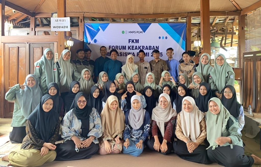 pWhatsApp Image 2025 10 30 at 13.13.49 - PGMI IIQ An Nur Yogyakarta Siapkan Guru Masa Depan Melalui Forum Keakraban 2025