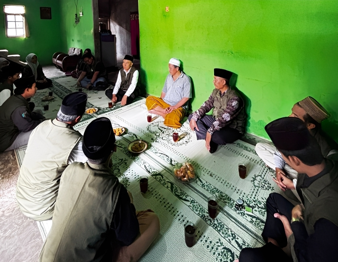 Mahasiswa Program Pengabdian Berdampak 2025 Ditarik, Ketua RT 04 Bulurejo “Angkat Topi”