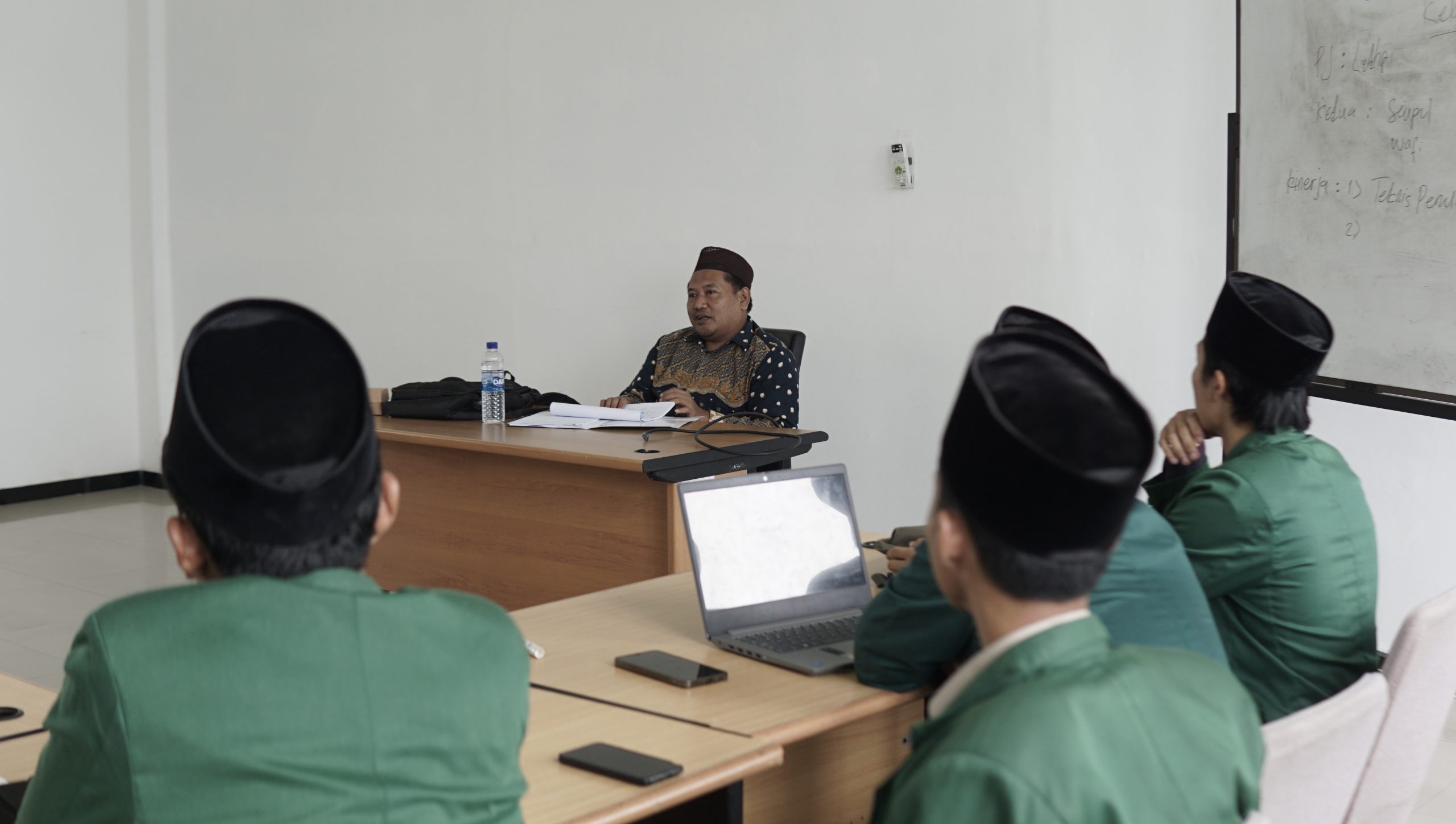 Mahasiswa KKN ke-22 IIQ An Nur Yogyakarta Jalani Ujian Komprehensif