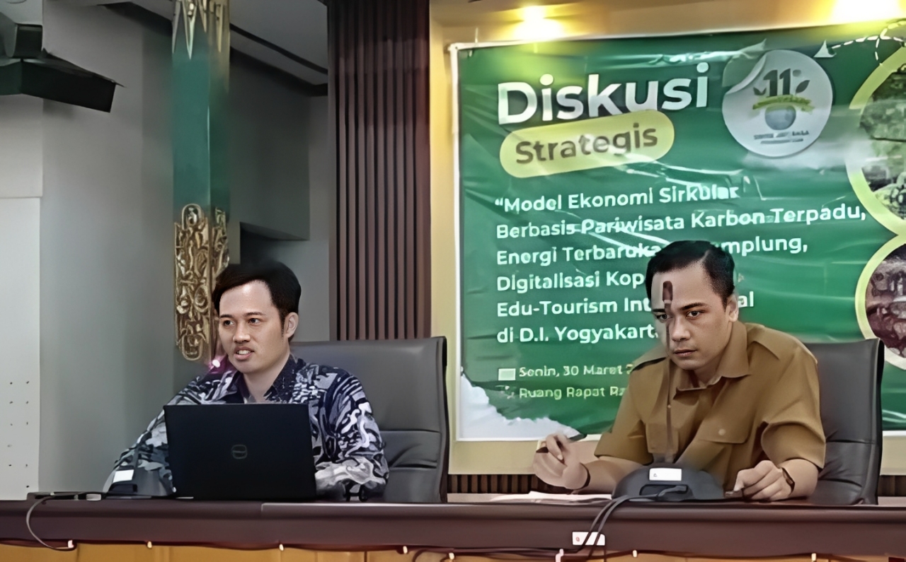 Dekan FEBI IIQ An Nur Yogyakarta Presentasikan Model Ekonomi Syariah Transformatif di BAPPERINDA DIY