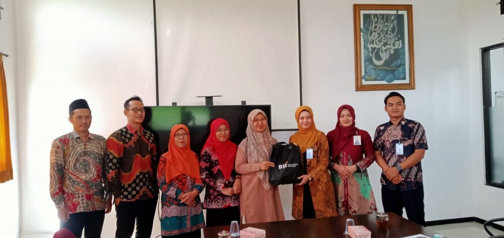 Silaturahmi Satu Dekade Kolaborasi IIQ An Nur Yogyakarta dengan BSI